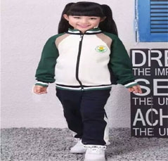 校服價格
